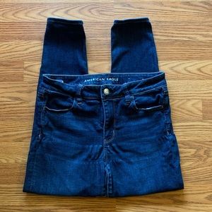 AEO Dark Wash Hi-Rise Jeggings Size 10 Short